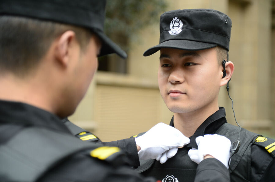 利丰物业组织秩序维护队技能培训 成都利丰物业